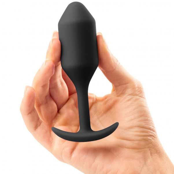 B-Vibe Snug Plug 2 Analplugg produkt i hand 50