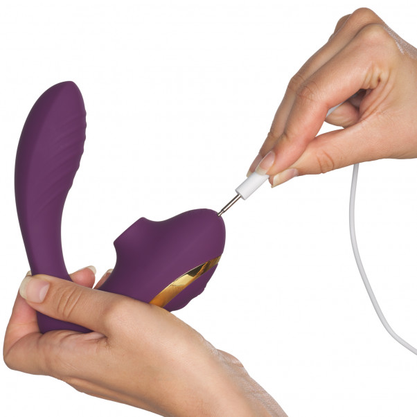 Tracy's Dog Pro 2 Klitorissugande Vibrator Produktbild i hand 52
