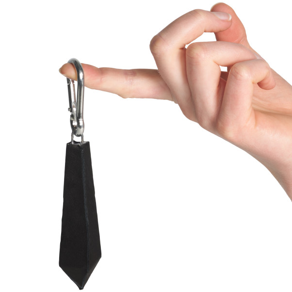 Rimba Vikt med Karbinhake 300 g Produktbild i hand 50