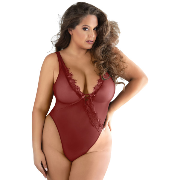 Allure Diva Leilani Öppen Teddy i Röd Mesh och Fransspets Plus Size Produktbild på modell 1