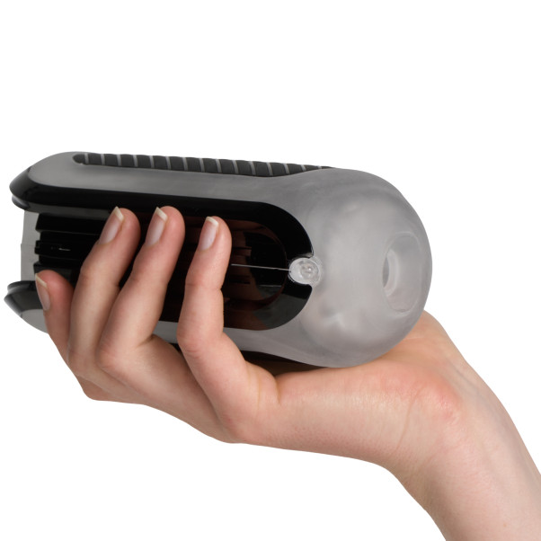 TENGA Flip Zero Gravity Svart Onaniprodukt Produktbild i hand 50