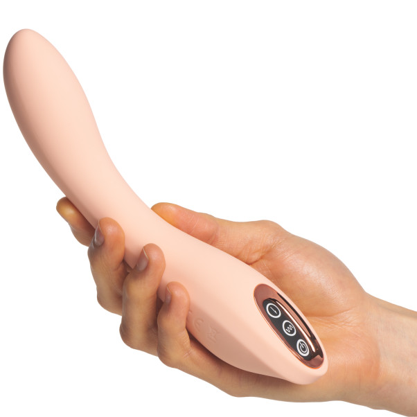 Sinful Fun Uppladdningsbar G-punktsvibrator Produktbild i hand 50
