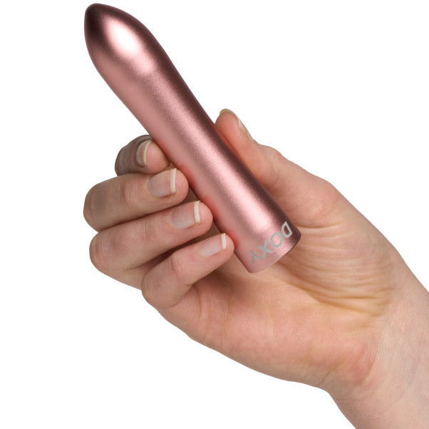 Doxy Rose Gold Kulvibrator Produktbild i hand 51