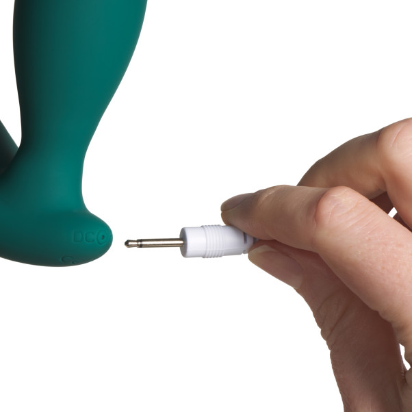 Vibio Rivera Vibrerande Analplugg Produktbild i hand 52