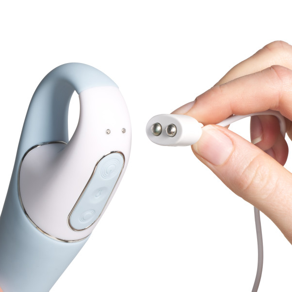 Satisfyer Air Pump 5 Connect App-kontrollerad Vibrator Produktbild i hand 52