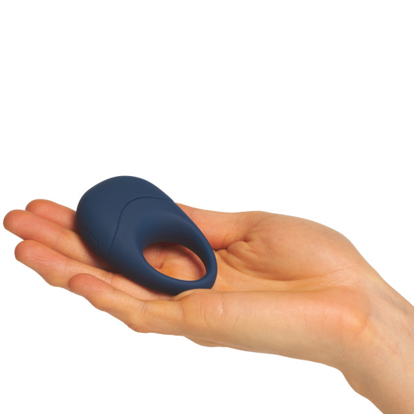 ohhcean OBP-06 Penisring med Fjärrkontroll Produktbild i hand 50