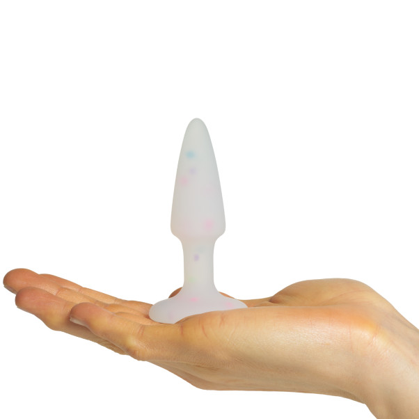 Sinful Confetti Small Analplugg Produktbild i hand 50