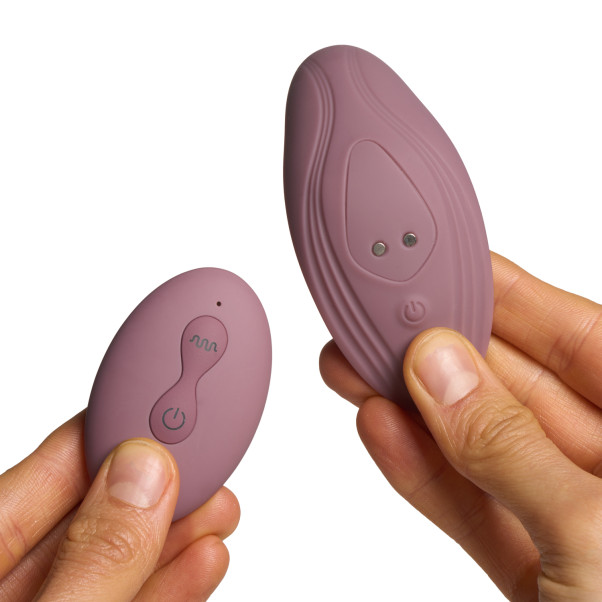 Amaysin Slim Trosvibrator Produktbild i hand 51