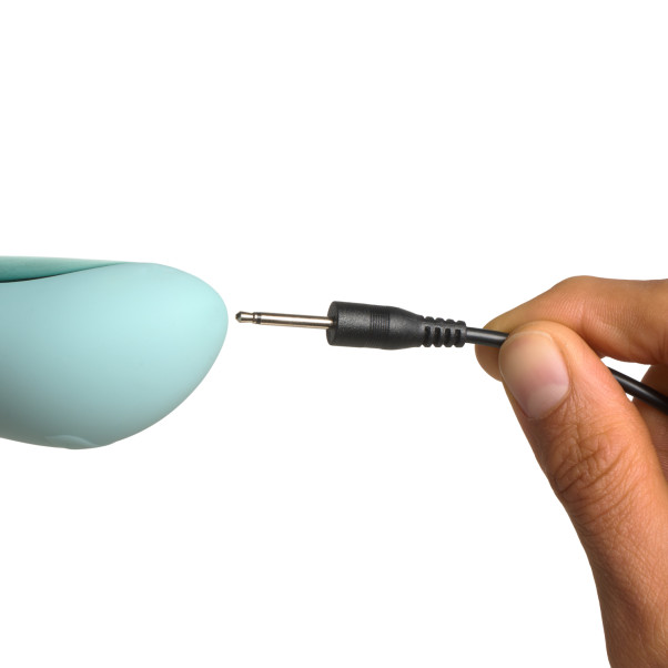 Kiiroo Onyx+ & Pearl2+ Vibratorset för Par Produktbild i hand 51