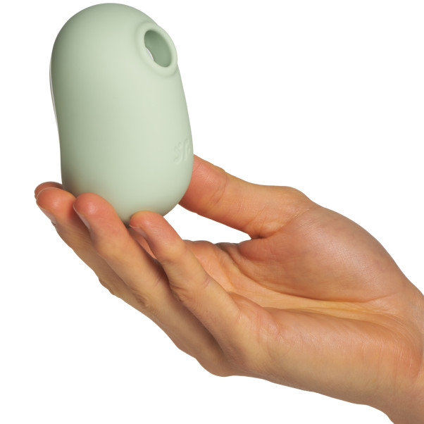 Satisfyer Pro to Go 2 Lufttrycksvibrator Produktbild i hand 50