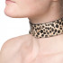 Baseks Leopard Halsband med Kedja Produktbild i hand 51