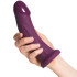 Tantus Adam Super Soft Silikondildo 19,3 cm Produktbild i hand 50