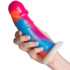 Vixen Creations Maverick Tie-Bright VixSkin Dildo 20 cm Produktbild i hand 50