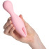 Svakom Nymph Soft Moving Finger Klitorisvibrator Produktbild i hand 51